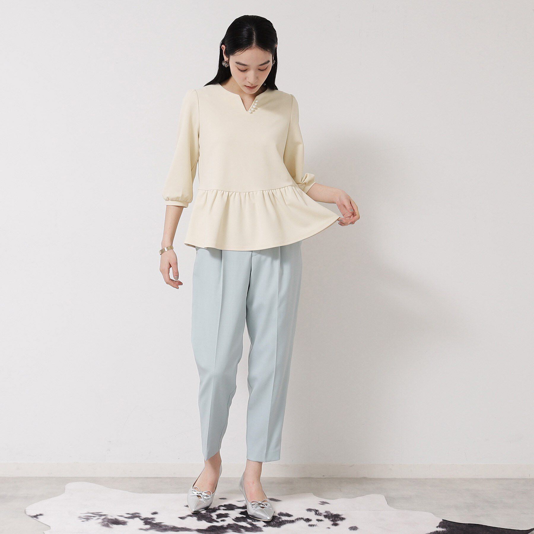 SunaUna「【パール調パーツ付き／春色】ペプラムトップス」|シャツ・ブラウス|