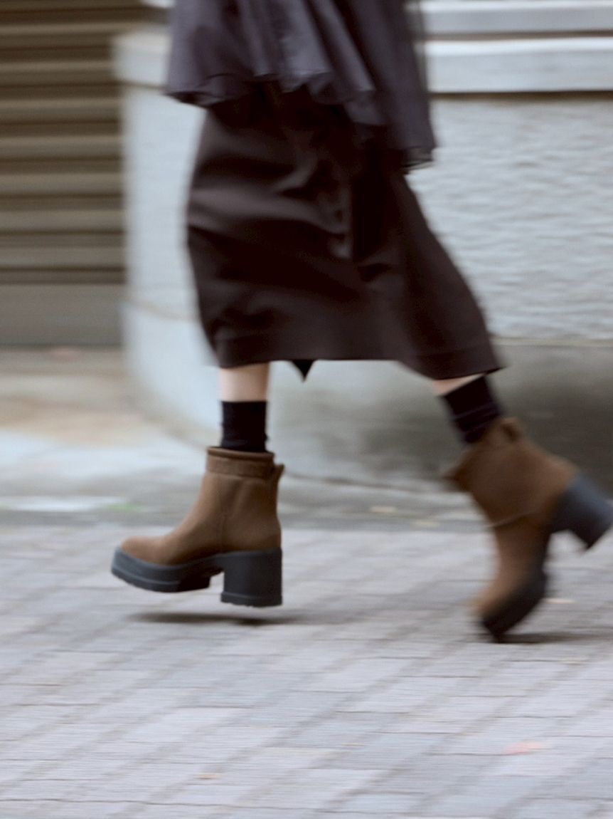 UGG「【UGG for emmi】MOXY CHELSEA」|ショートブーツ|