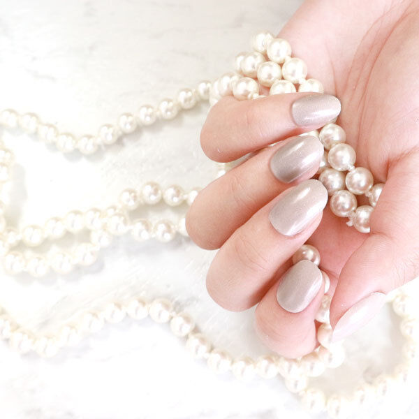  「ジーニッシュマニキュア ジーニッシュ 22ホーリー (8ml)」|ネイルカラー|