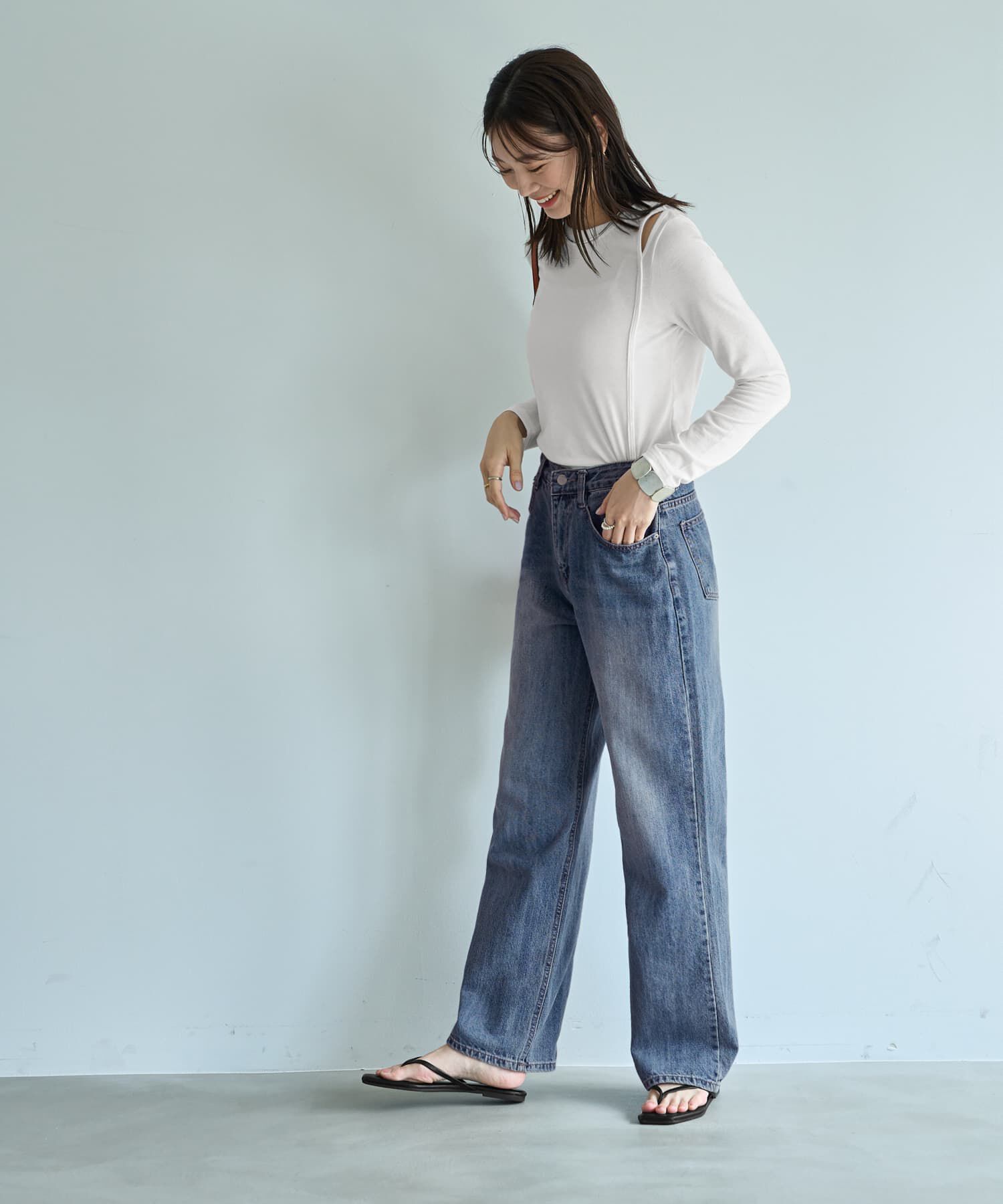 STYLE DELI「薄手で柔らかい片側肩あきカットソートップス」|Tシャツ・カットソー|