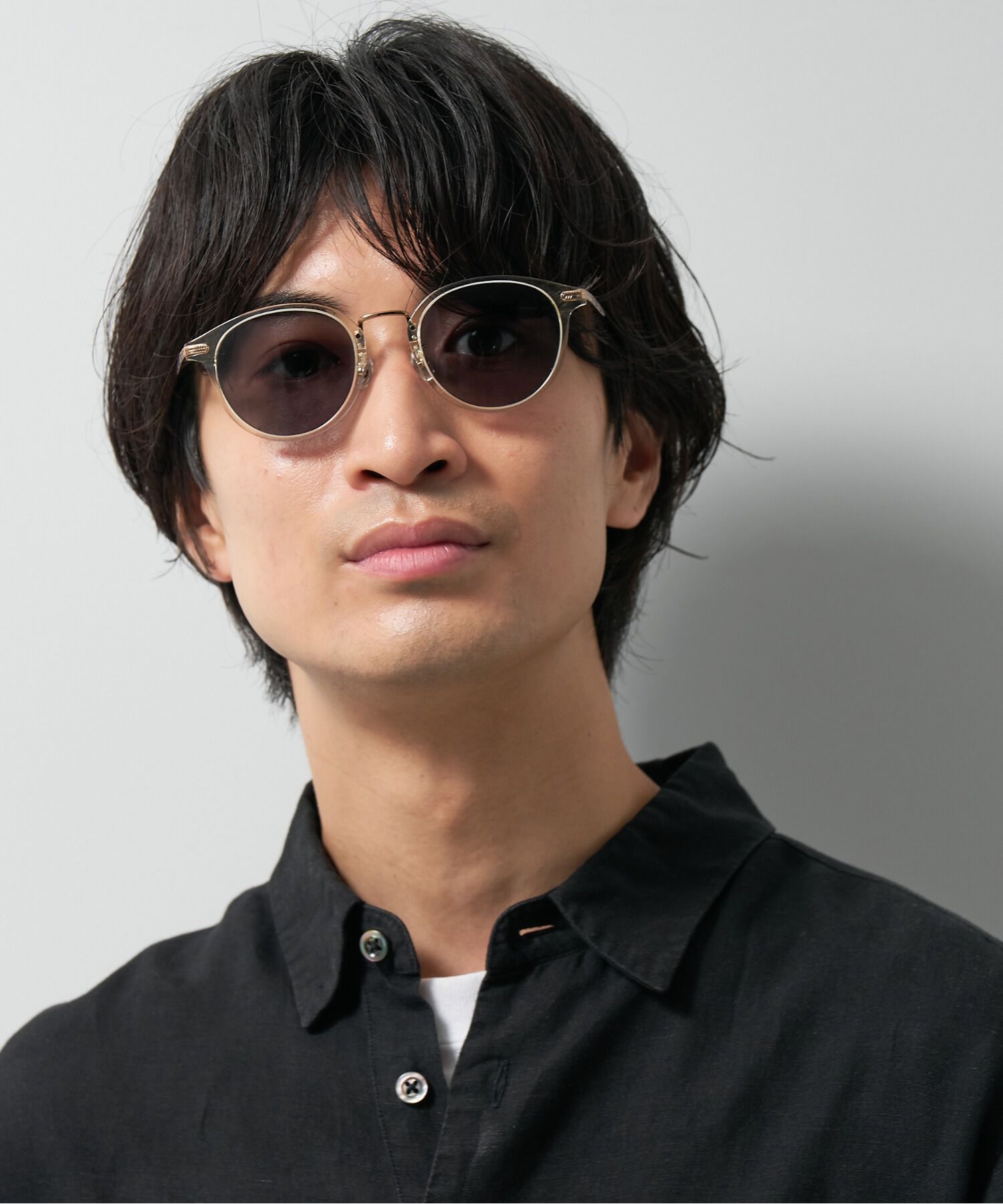  「ボストン型 調光サングラス｜紫外線対策｜レンズの色が変わるサングラス｜Zoff | UNITED ARROWS Wellness」|サングラス|