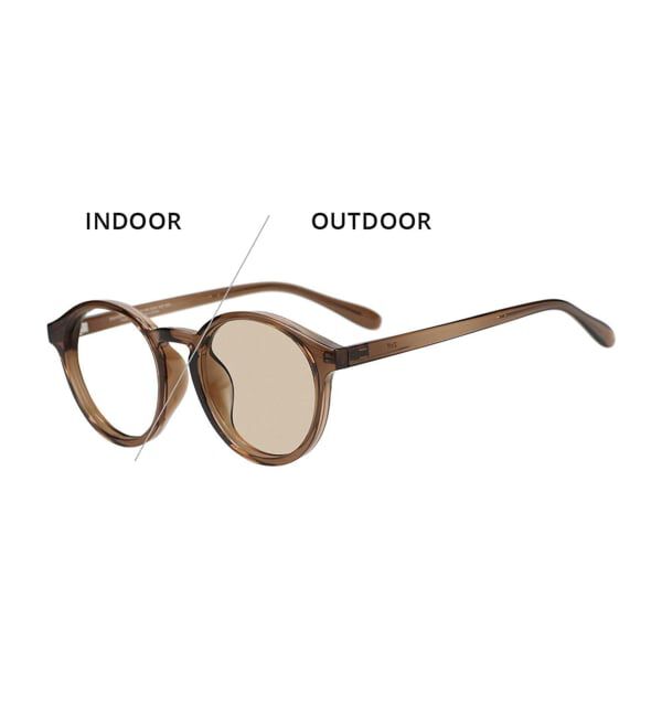  「【WEB限定】ボストン型 調光サングラス | カラーレンズ 軽量 紫外線対策 UVカット レンズの色が変わる」|サングラス|