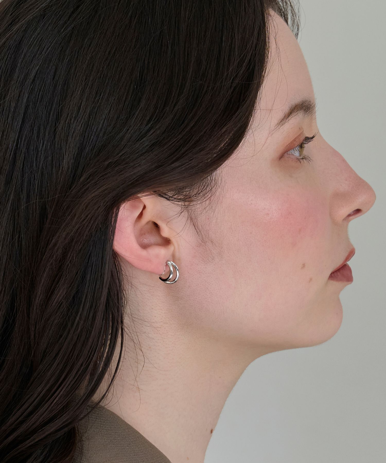 Phoebe「【痛くないシリーズ/アレルギー対応】ベーシックダブルフープライトフィットイヤリング　シルバー」|イヤリング|