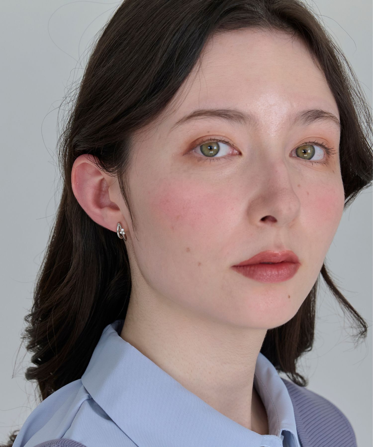 Phoebe「【痛くないシリーズ/アレルギー対応】シャイニーダブルフープライトフィットイヤリング　シルバー」|イヤリング|