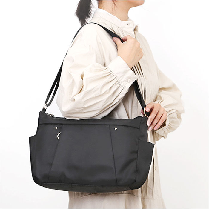 BACKYARD FAMILY「ショルダーバッグ レディース 斜めがけ 大人 軽量 ナイロン 通販 ショルダーバック ショルダー」|ショルダー・メッセンジャー|