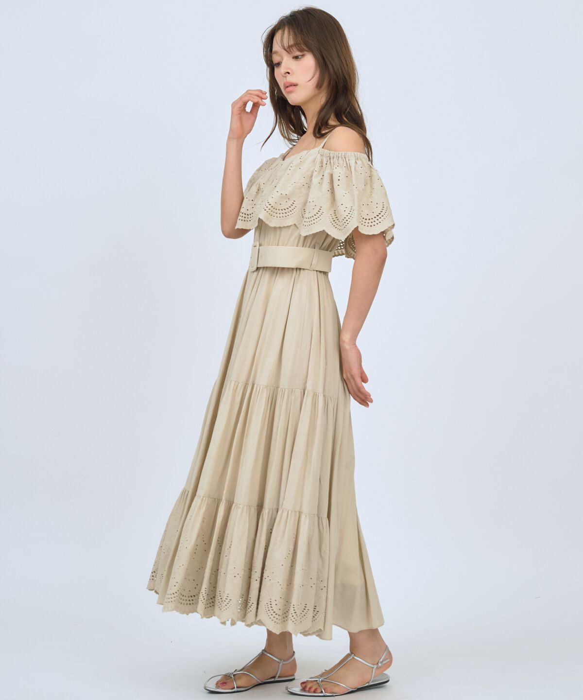 アンドクチュール「レースオフショルティアードワンピース」|ワンピース|