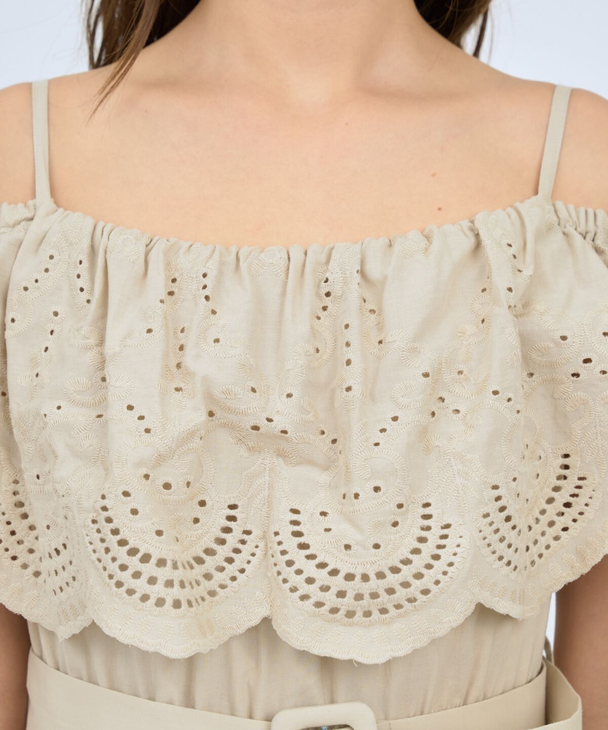 アンドクチュール「レースオフショルティアードワンピース」|ワンピース|