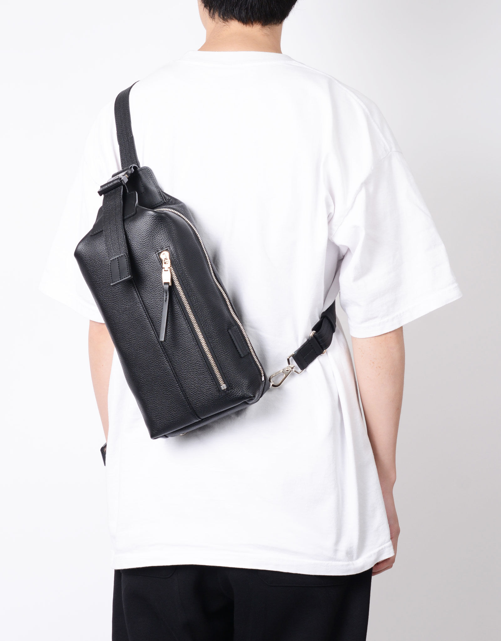 master-piece「drum スリングバッグ」|ショルダー・メッセンジャー|クロ