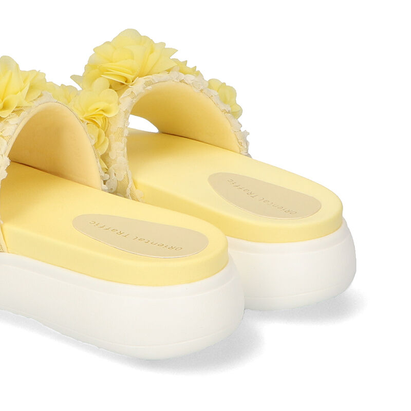 ORiental TRaffic「【アウトレット価格】厚底ホワイトソールフラワーサンダル/31258」|サンダル|