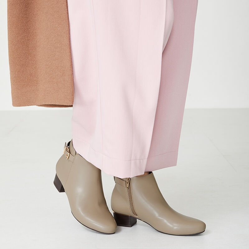 WA Oriental TRaffic「メタリックラインベルトヒールブーツ/32404」|ショートブーツ|