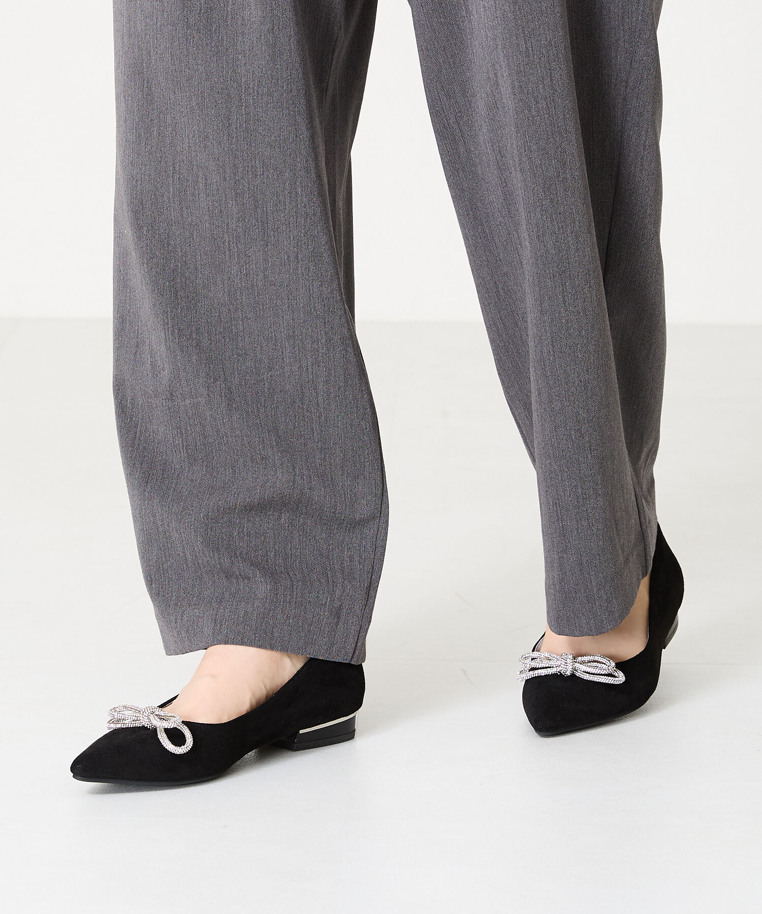 ORiental TRaffic「【トレンド】ビジューリボンフラットパンプス/41310 人気 トレンド パンプス 売れてる 上品」|パンプス|