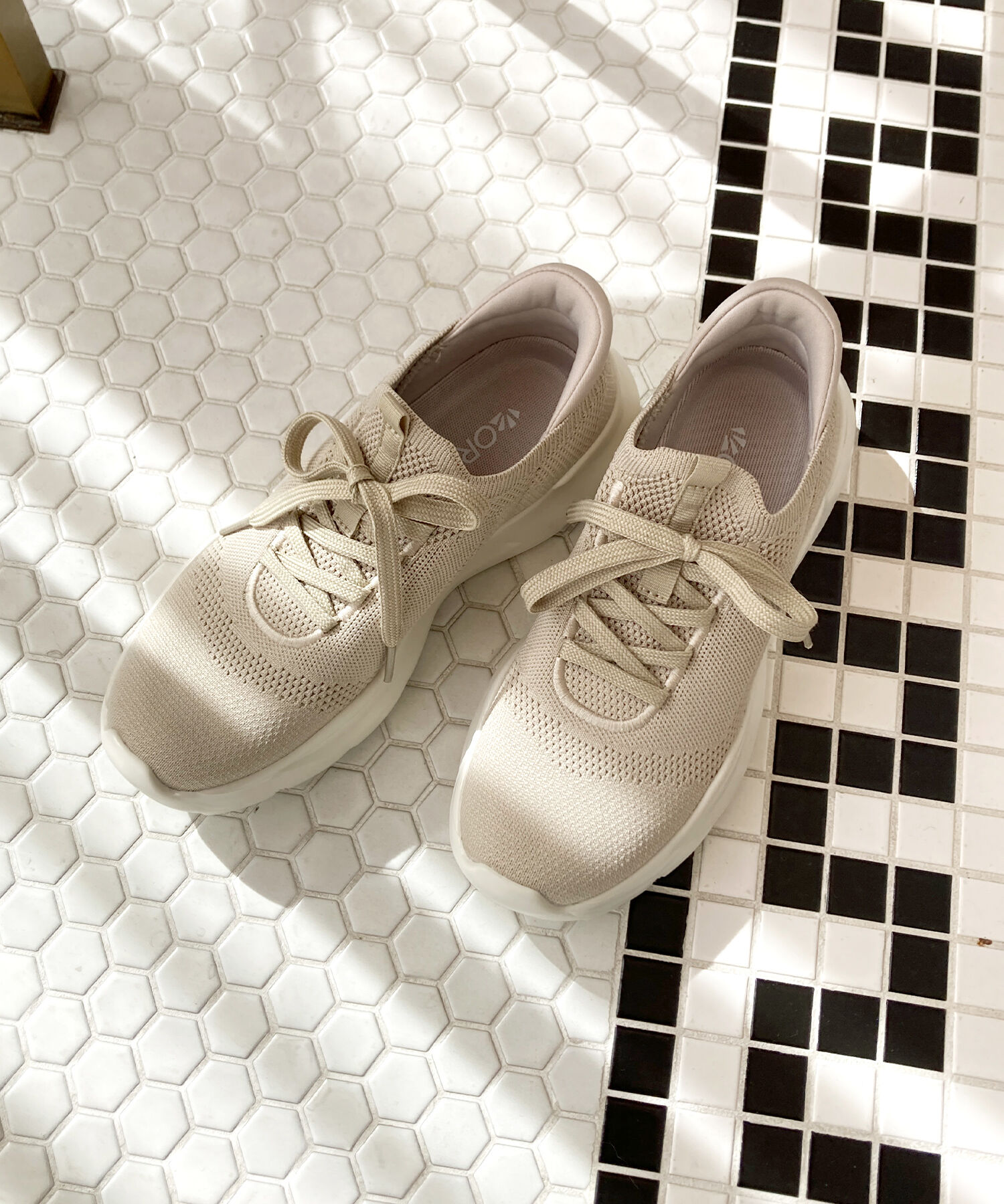 ORiental TRaffic「 【瞬間フィット】 ニットスニーカー /OT3757 軽量 歩きやすい 楽ちん ハンズフリー」|スニーカー|BEIGE