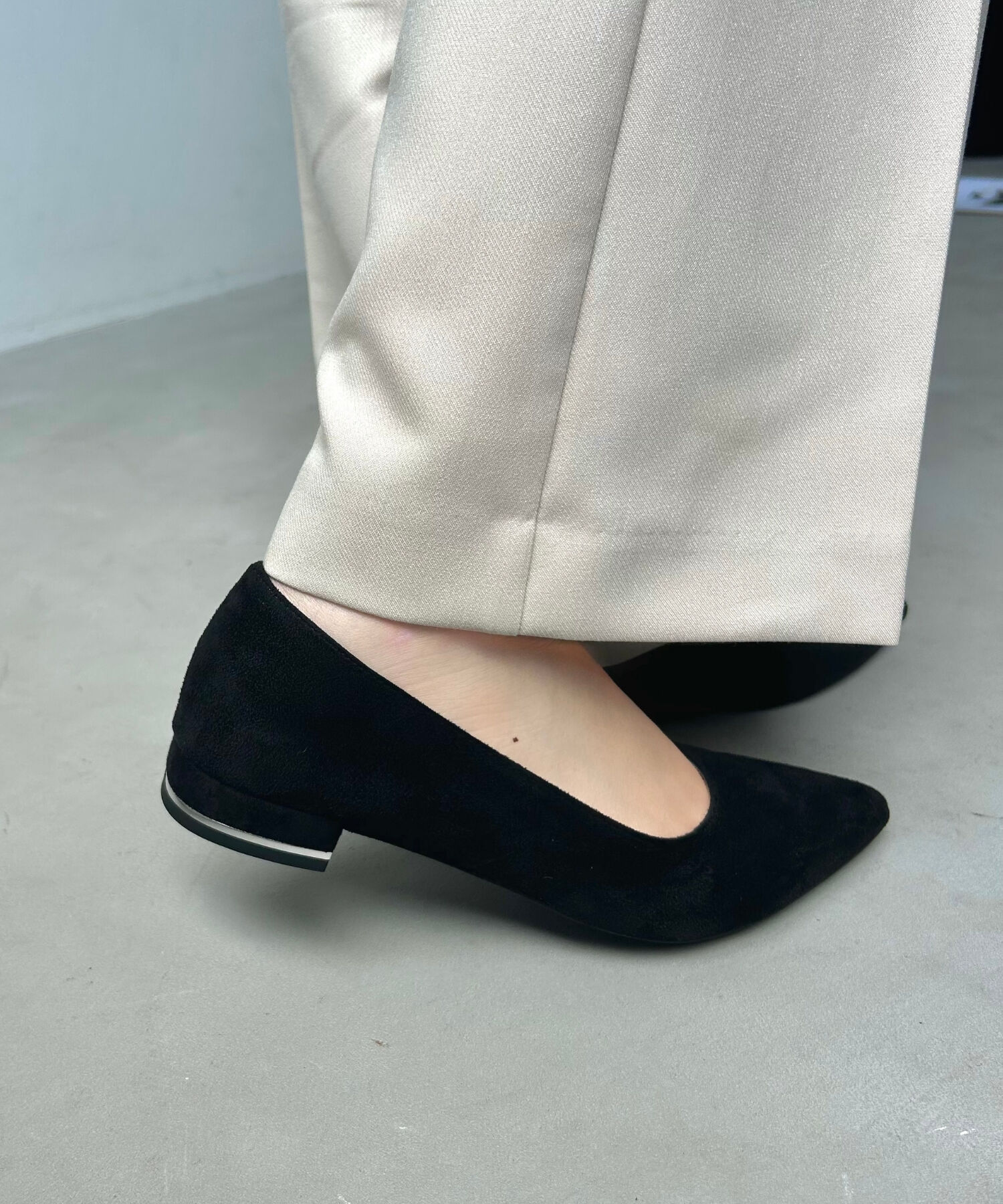 ORiental TRaffic「【跳べるパンプス/シリーズ累計１５０万足突破】メタリックライン フラット /R-3218 パンプス クッション」|パンプス|