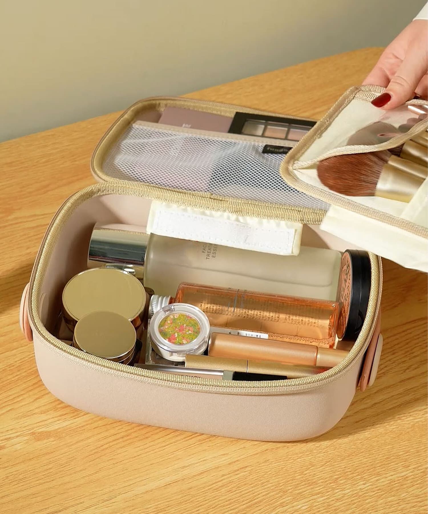 fungoofun「【WEB限定】EVAワイドマルチポーチ/G-0018 ポーチ 人気 売れてる 柔らかい」|ハンドバッグ|