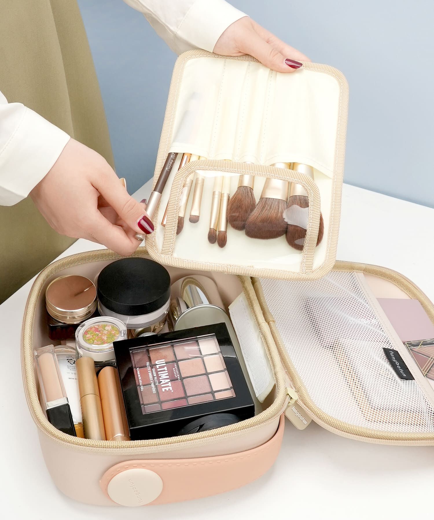 fungoofun「【WEB限定】EVAワイドマルチポーチ/G-0018 ポーチ 人気 売れてる 柔らかい」|ハンドバッグ|