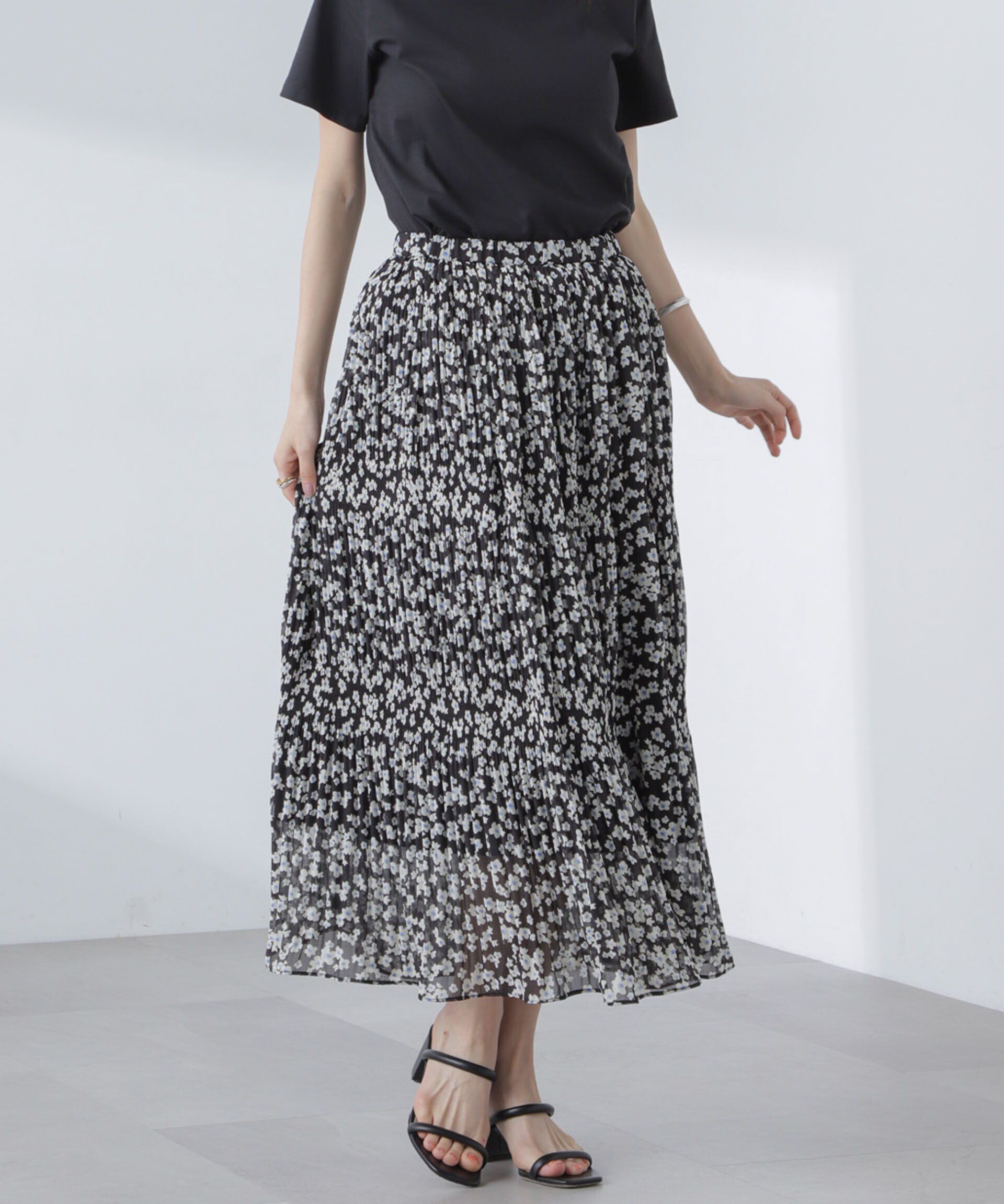 nano･universe「小花柄マジョリカプリーツスカート」|スカート|