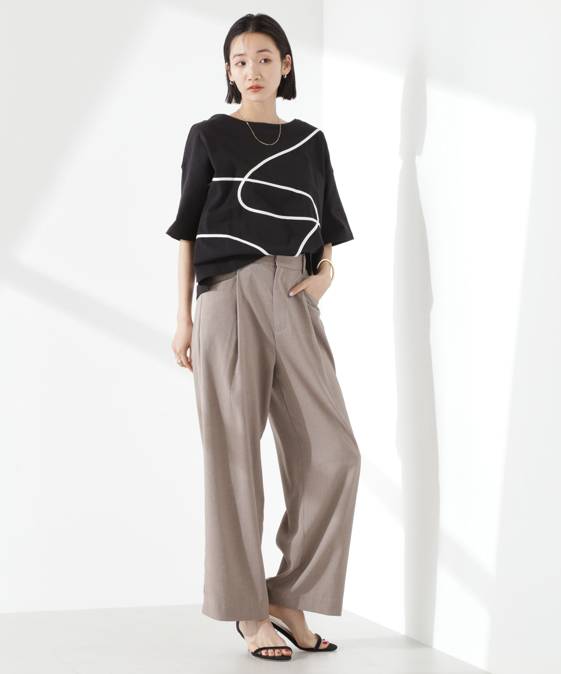 nano･universe「コード刺繍クルーネックカットトップス」|Tシャツ・カットソー|