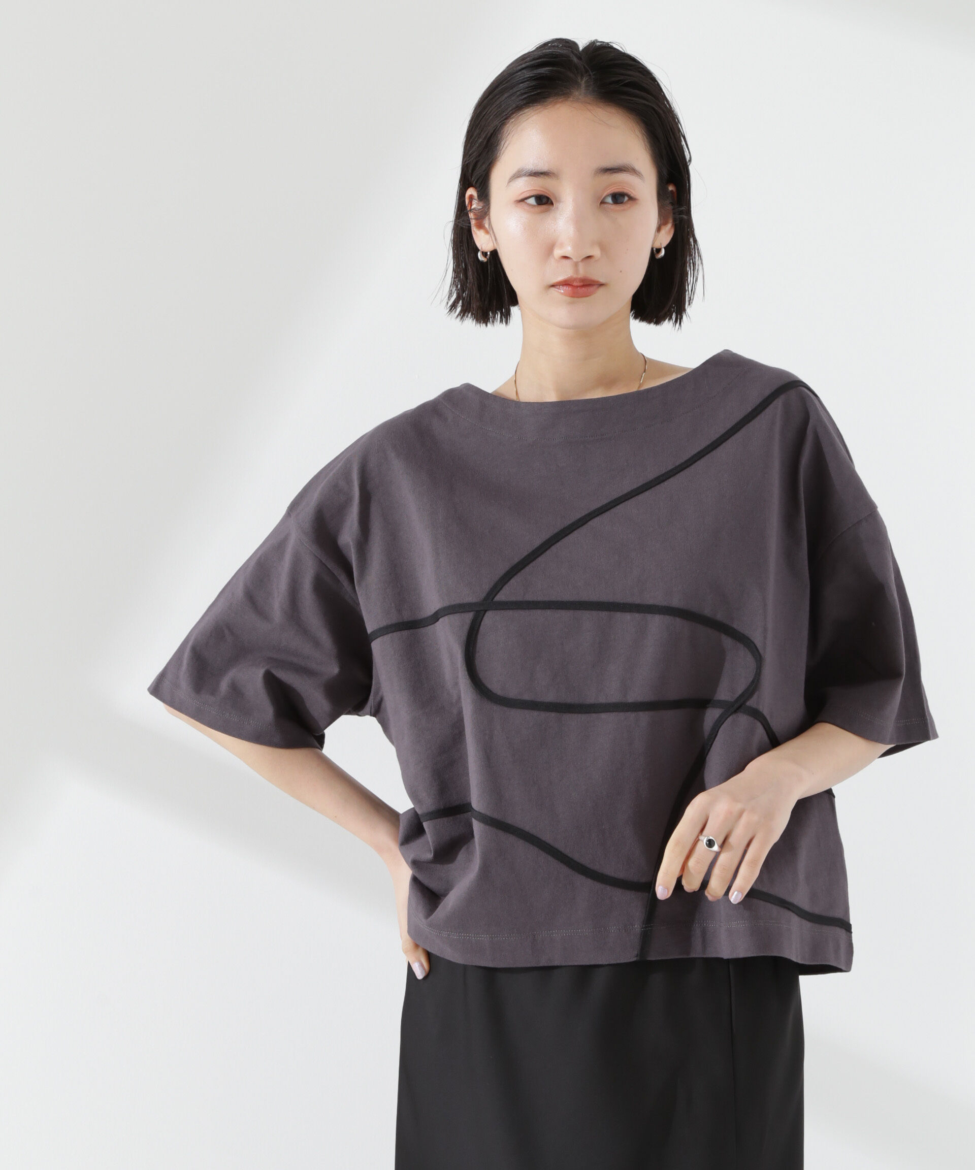 nano･universe「コード刺繍クルーネックカットトップス」|Tシャツ・カットソー|チャコール3