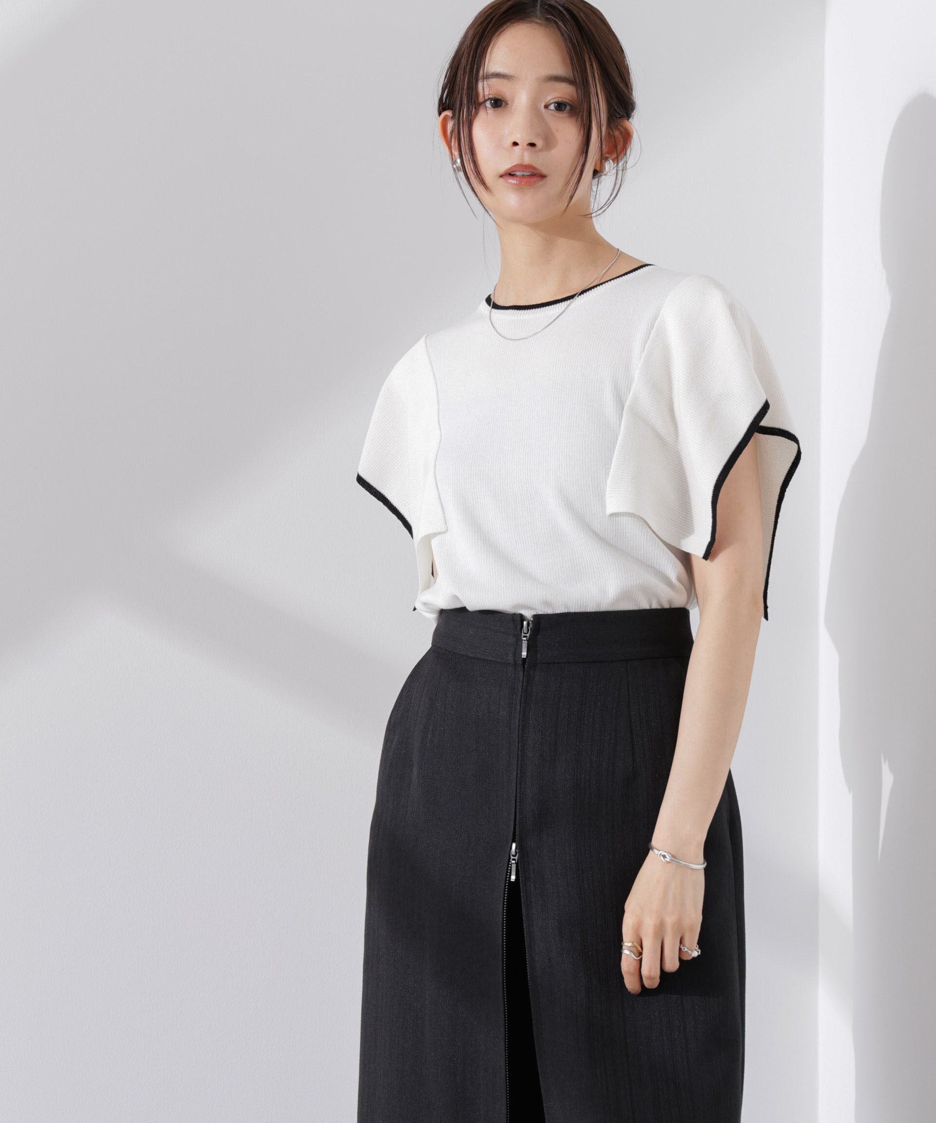 nano･universe「スクエアスリーブバイカラーニット」|ニット・セーター|ホワイト