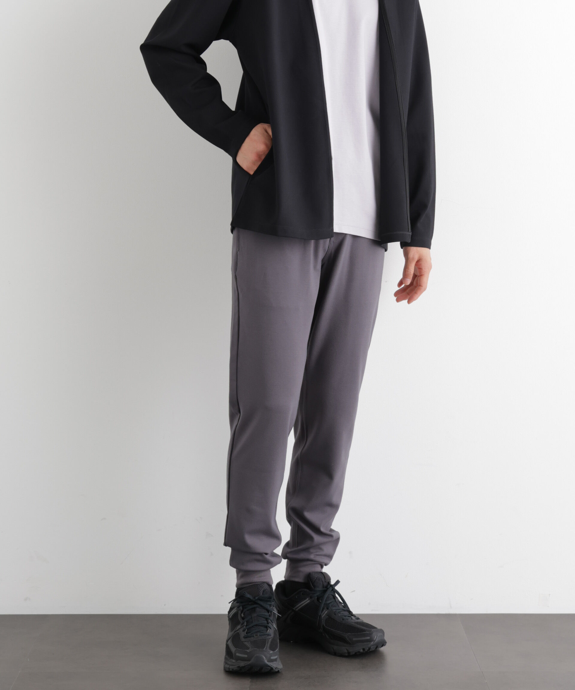 nano･universe「「Meaningful Continuity」coveross(R) レーヨンジャージージョガーパンツ」|チノ|