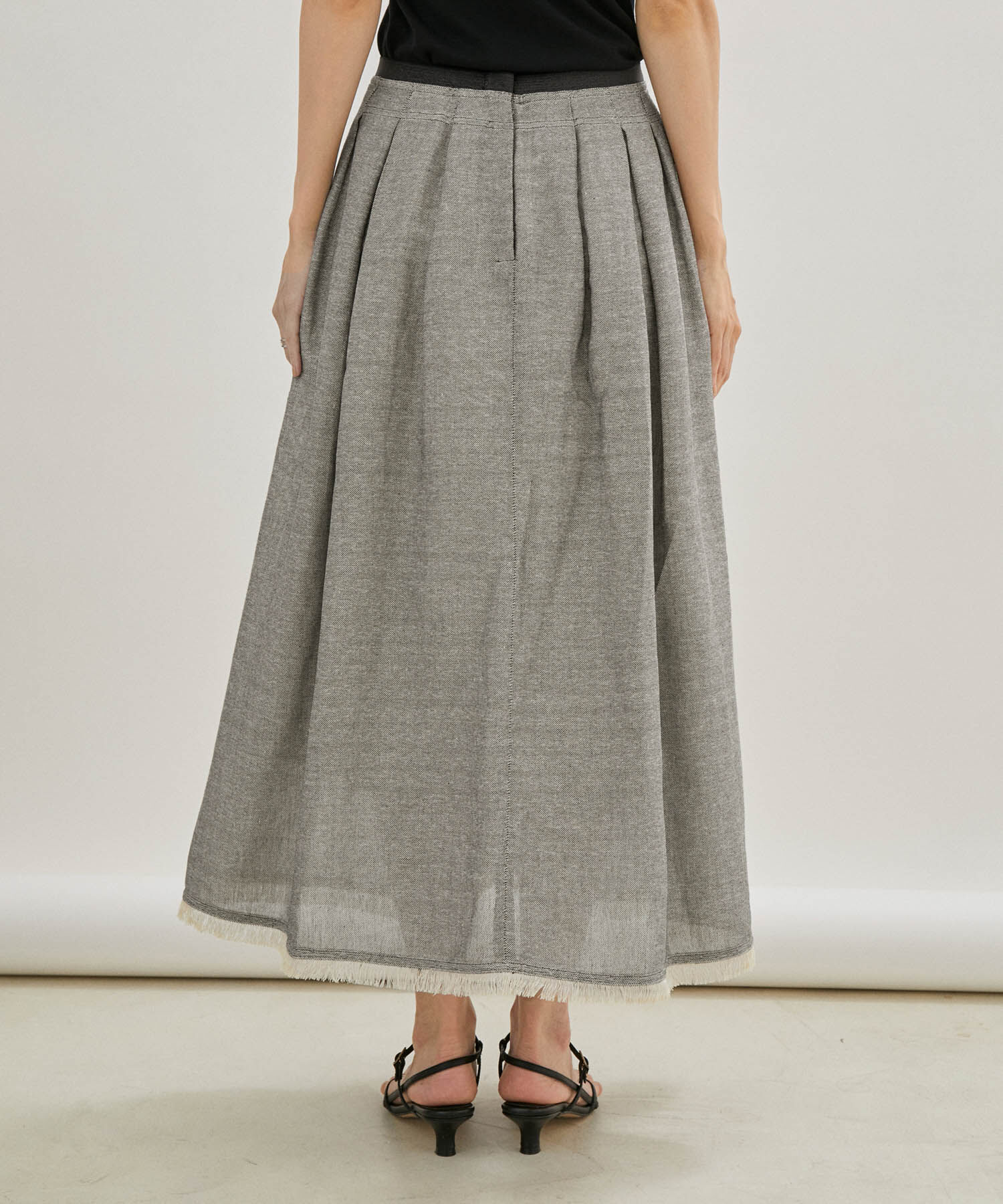 SALON adam et rope'「【NIPPON CULTURE】[抗菌・消臭]葦和紙タックロングスカート」|スカート|