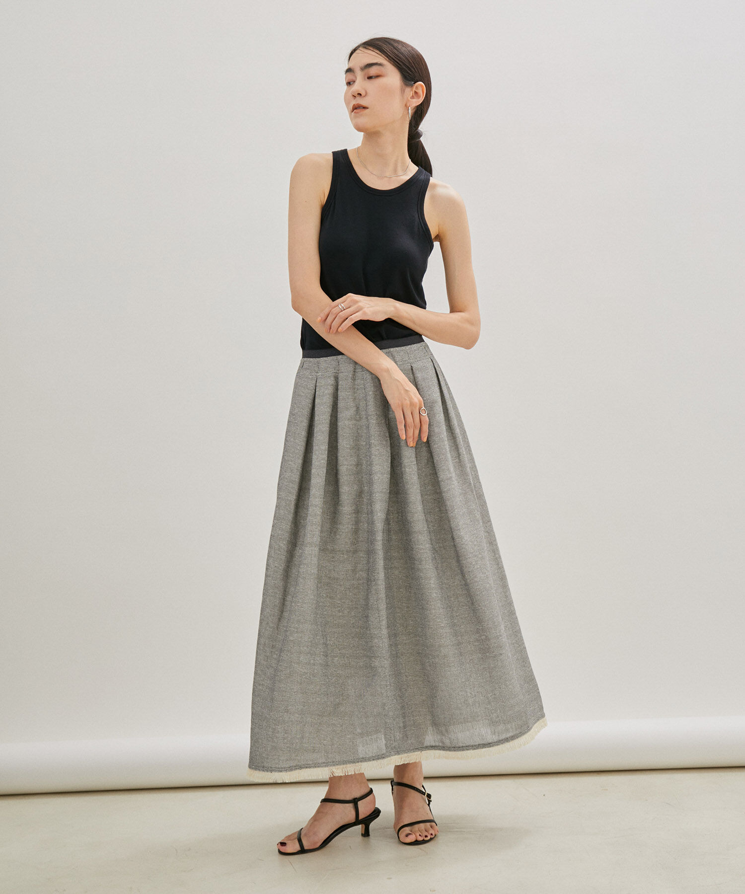 SALON adam et rope'「【NIPPON CULTURE】[抗菌・消臭]葦和紙タックロングスカート」|スカート|