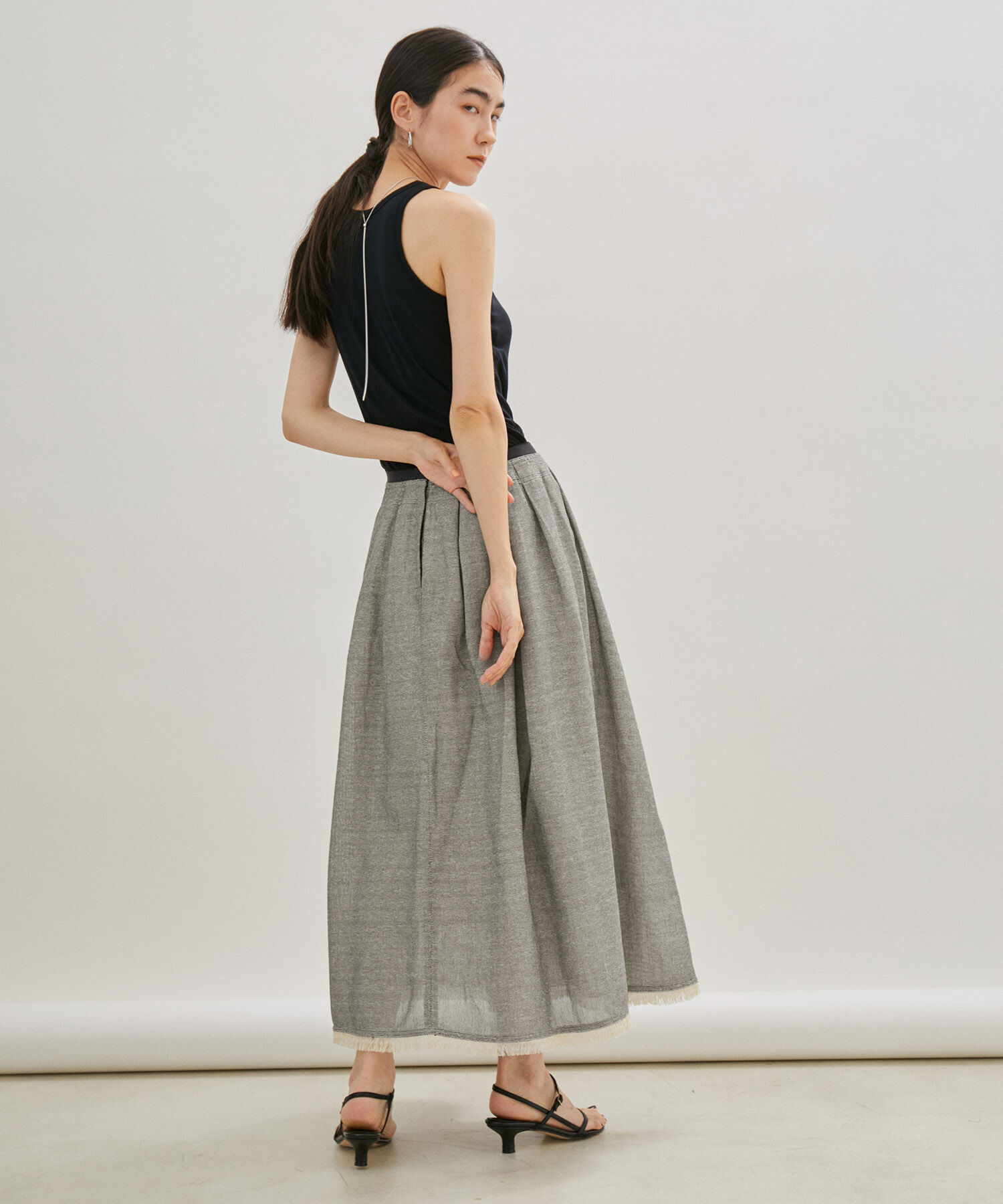 SALON adam et rope'「【NIPPON CULTURE】[抗菌・消臭]葦和紙タックロングスカート」|スカート|