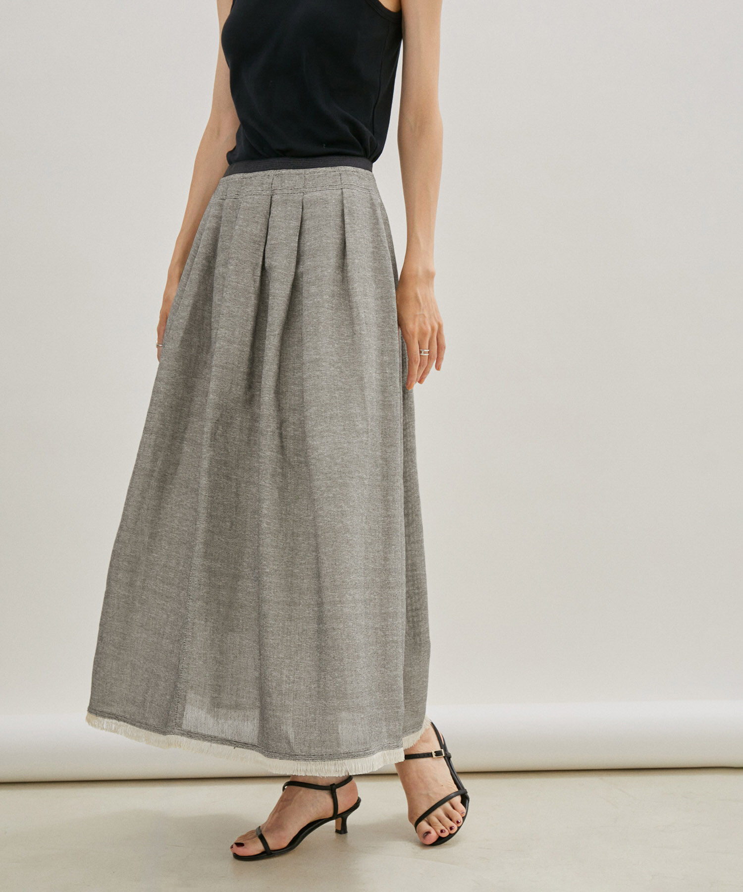 SALON adam et rope'「【NIPPON CULTURE】[抗菌・消臭]葦和紙タックロングスカート」|スカート|