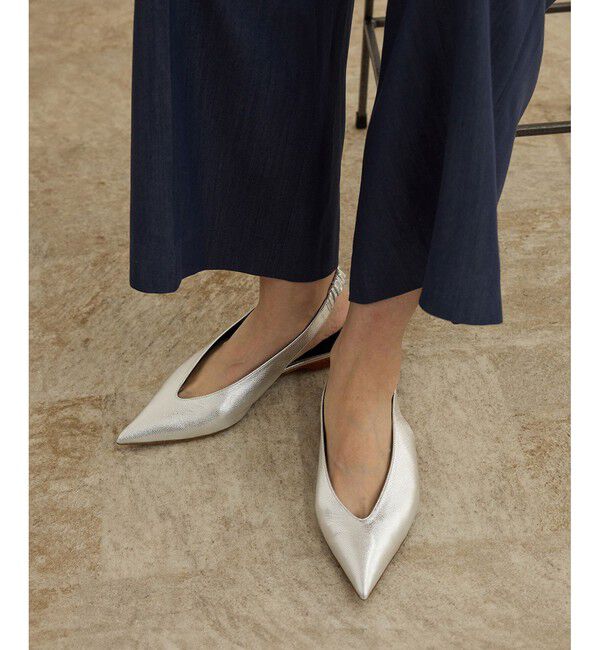 ROPE「ポインテッドVカットパンプス」|パンプス|シルバー(93)