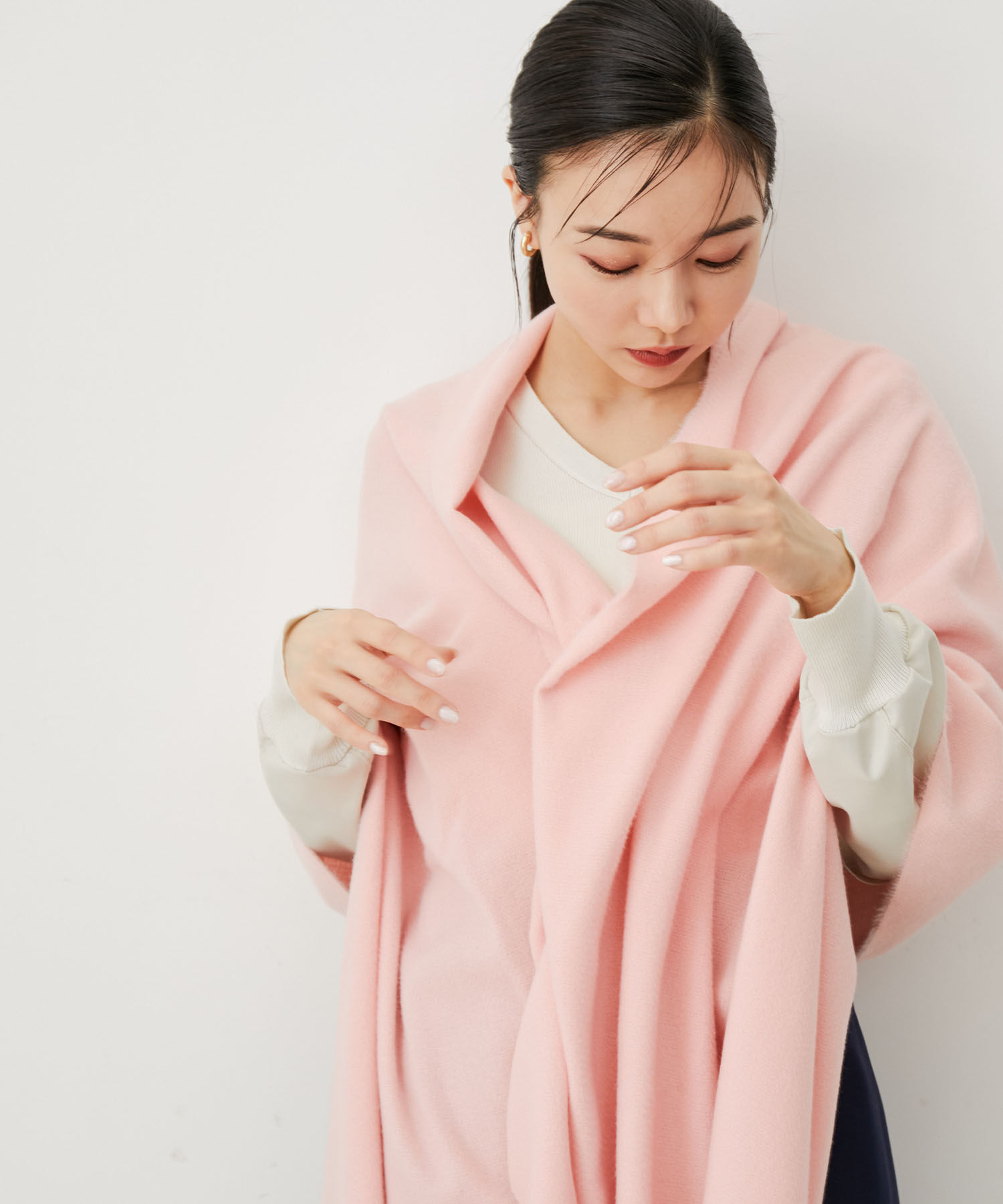 VIS「【リサイクルポリ】なめらかタッチ無地マフラー」|マフラー|