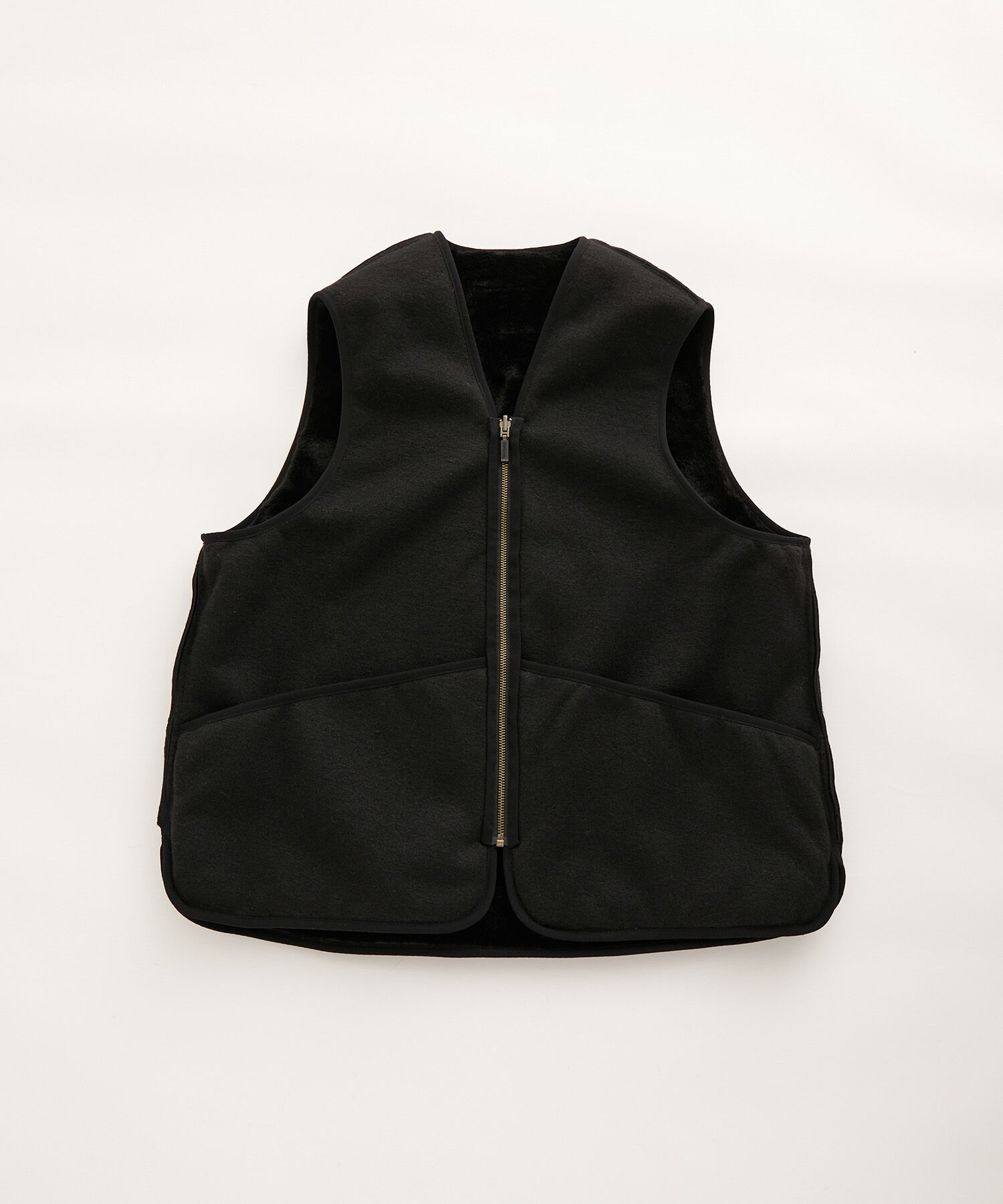 ADAM ET ROPE'「《別注》【Barbour】リバーシブル フロントジップ ファーライナー ベスト / ロイヤルワラント / ユニセック」|その他|