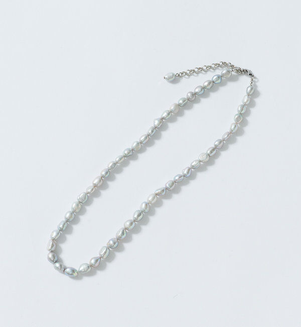  「【周りと差がつく】グレーパールショートネックレス」|ブローチ・コサージュ|