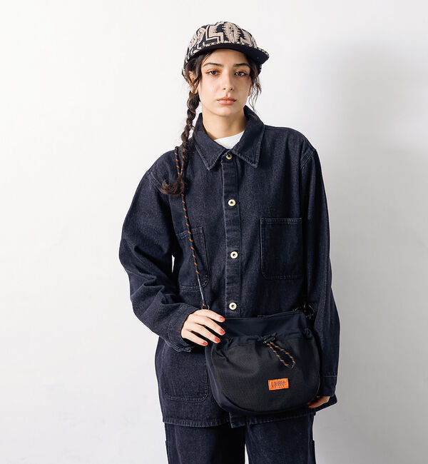 ABAHOUSE「【UNIVERSALOVERALL / ユニバーサルオーバーオール】Front」|ショルダー・メッセンジャー|ブラック