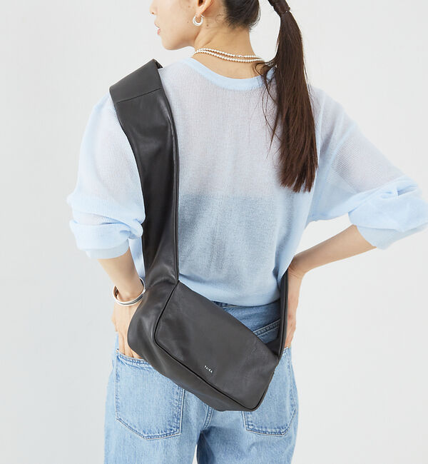 Rouge vif「【YArKA/ヤーカ】ワイドベルトショルダーバッグ / ワンハンドル / 本革」|ショルダー・メッセンジャー|