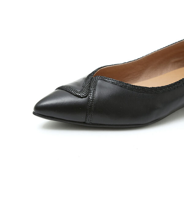 AU BANNISTER「パイピングデザインフラットパンプス」|パンプス|