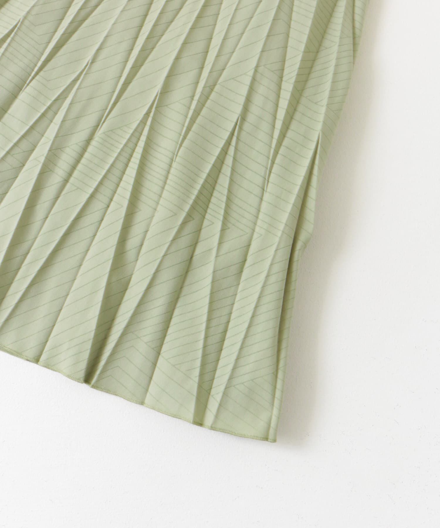 URBAN RESEARCH DOORS「オパール加工変形プリーツスカート」|スカート|