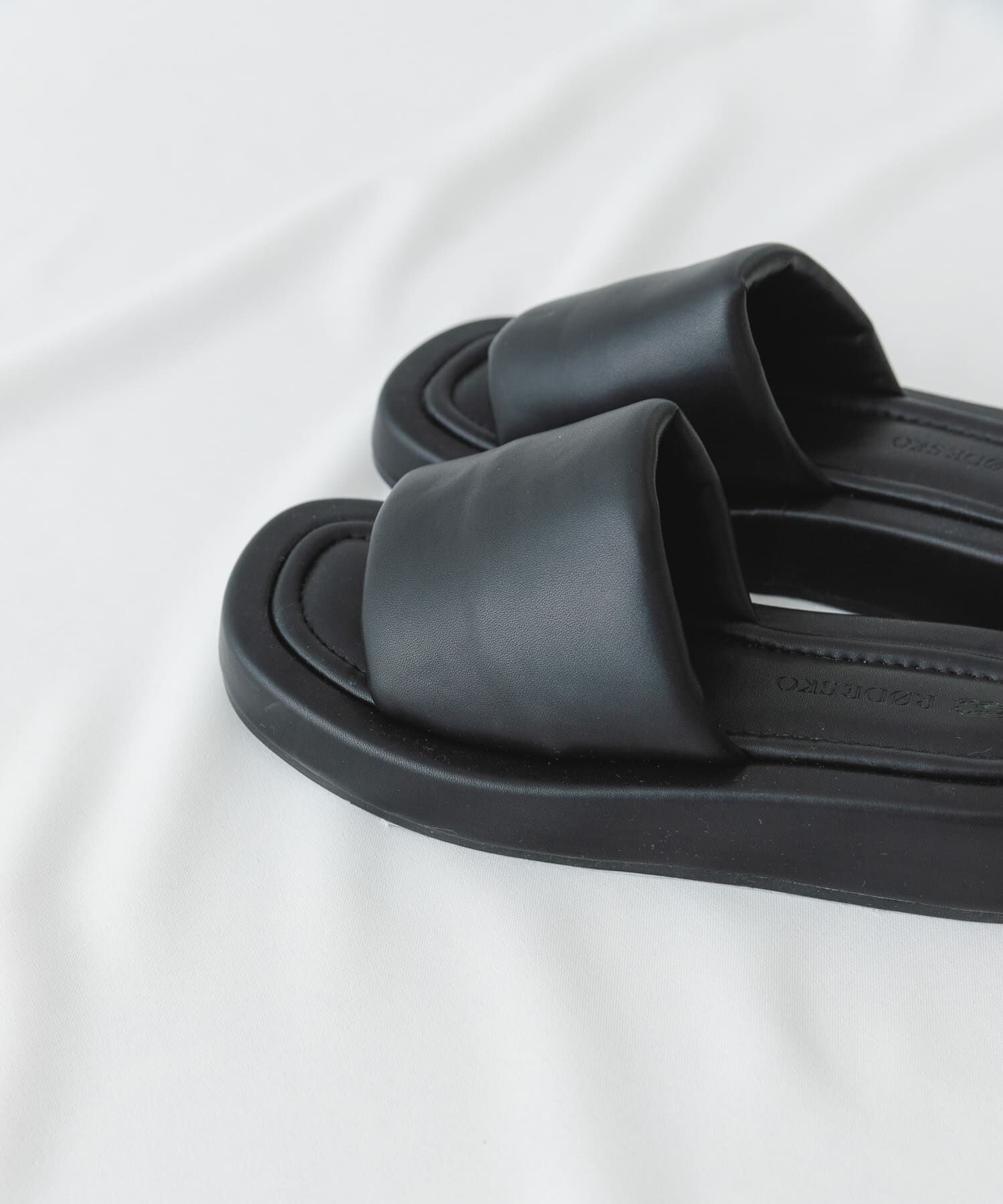 RODE SKO「プラットフォームパフサンダル」|サンダル|