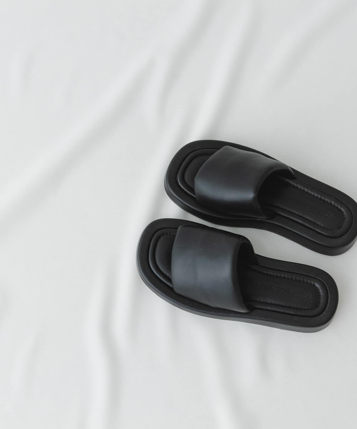 RODE SKO「プラットフォームパフサンダル」|サンダル|