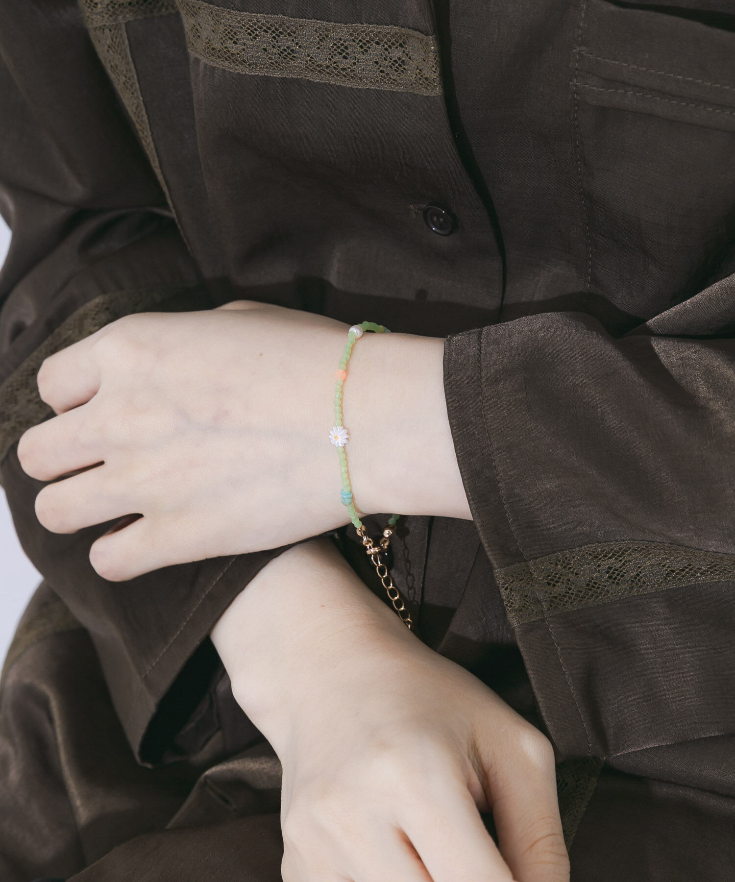 SMELLY「フラワーモチーフカラフルビーズブレスレット」|ブレスレット・バングル|