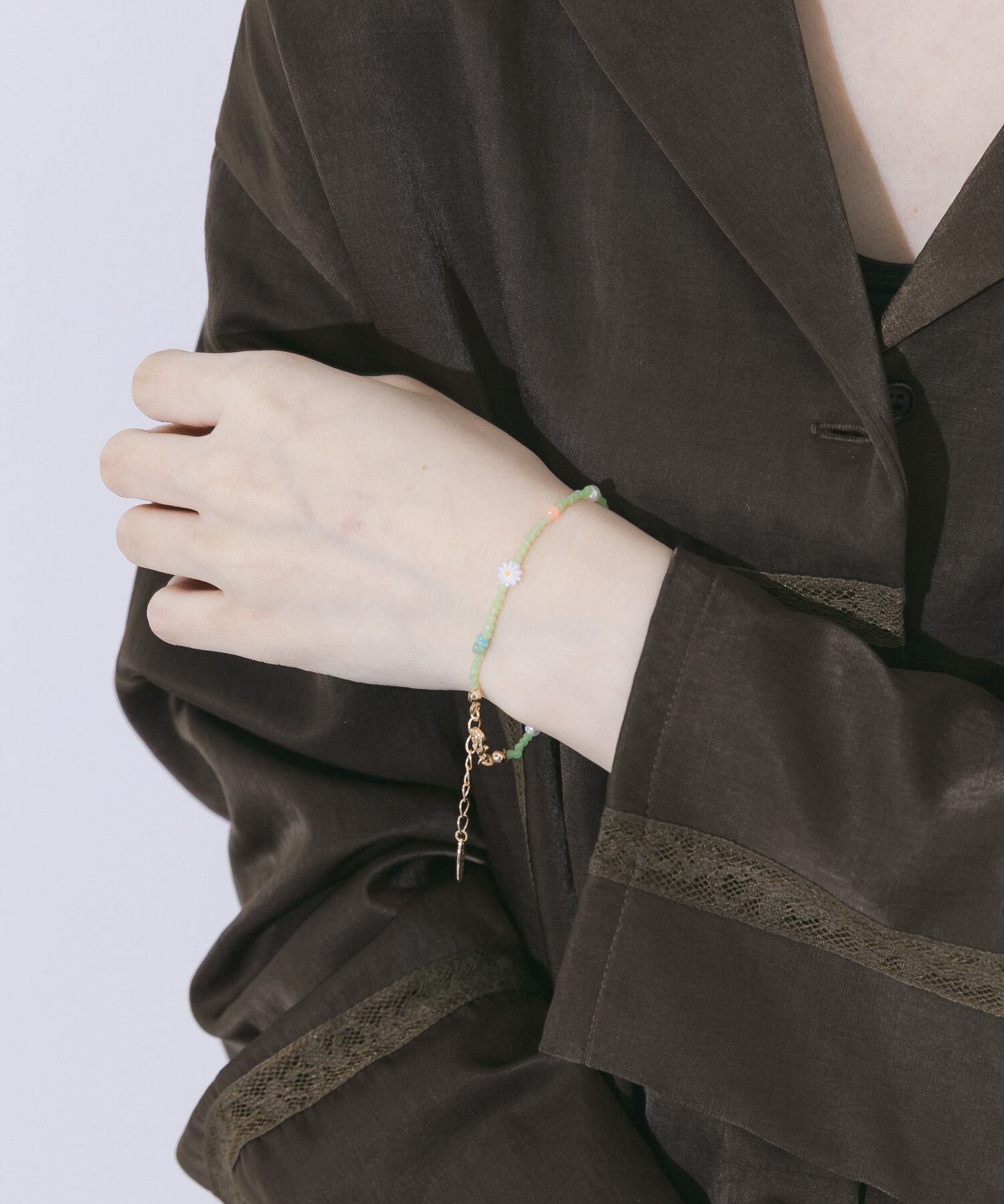 SMELLY「フラワーモチーフカラフルビーズブレスレット」|ブレスレット・バングル|