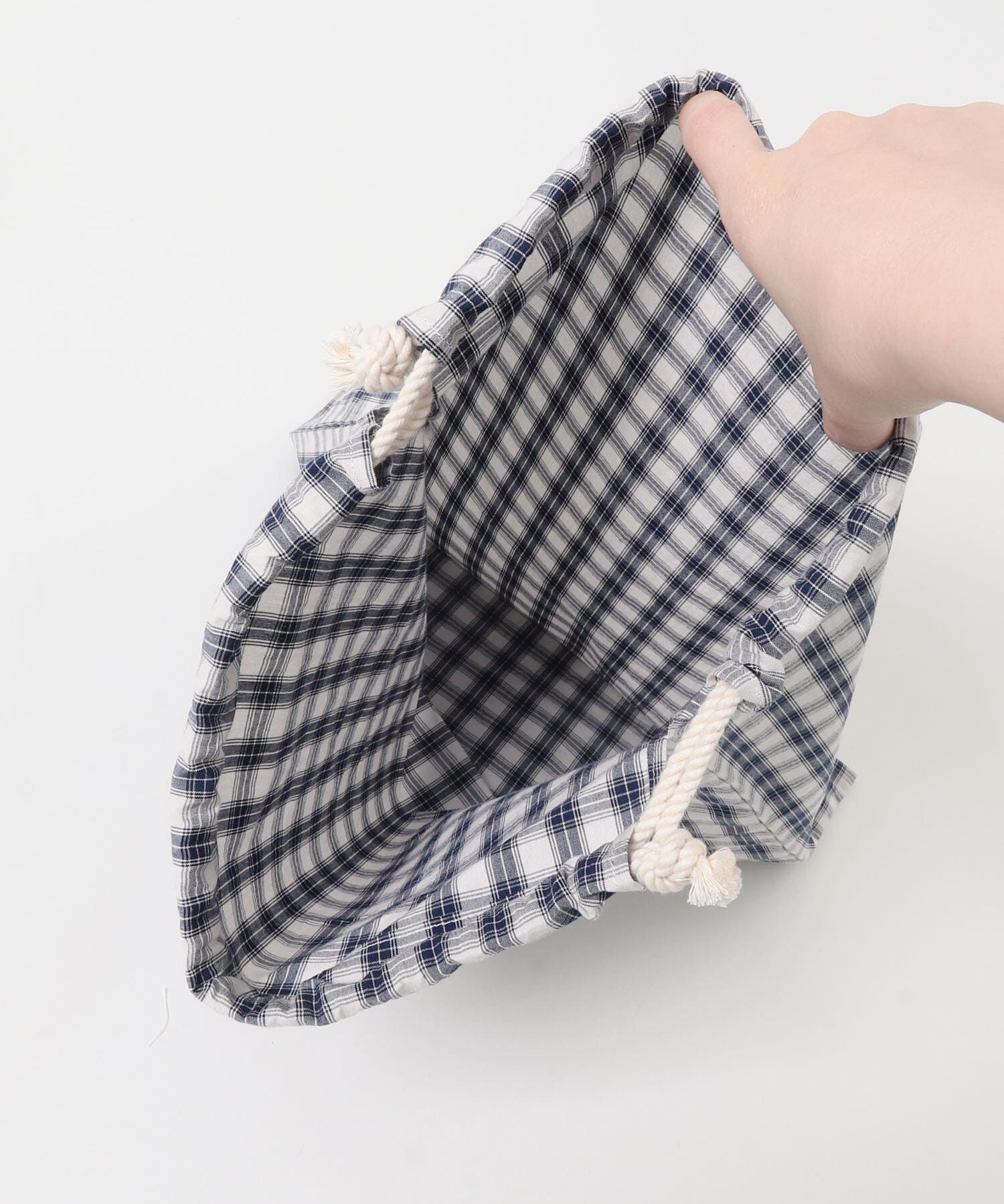 URBAN RESEARCH DOORS「CINQ　ネイビーチェック 巾着L」|ポーチ|