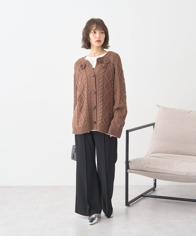 earth music&ecology「フラワーモチーフトグルボタンニットカーディガン」|カーディガン|