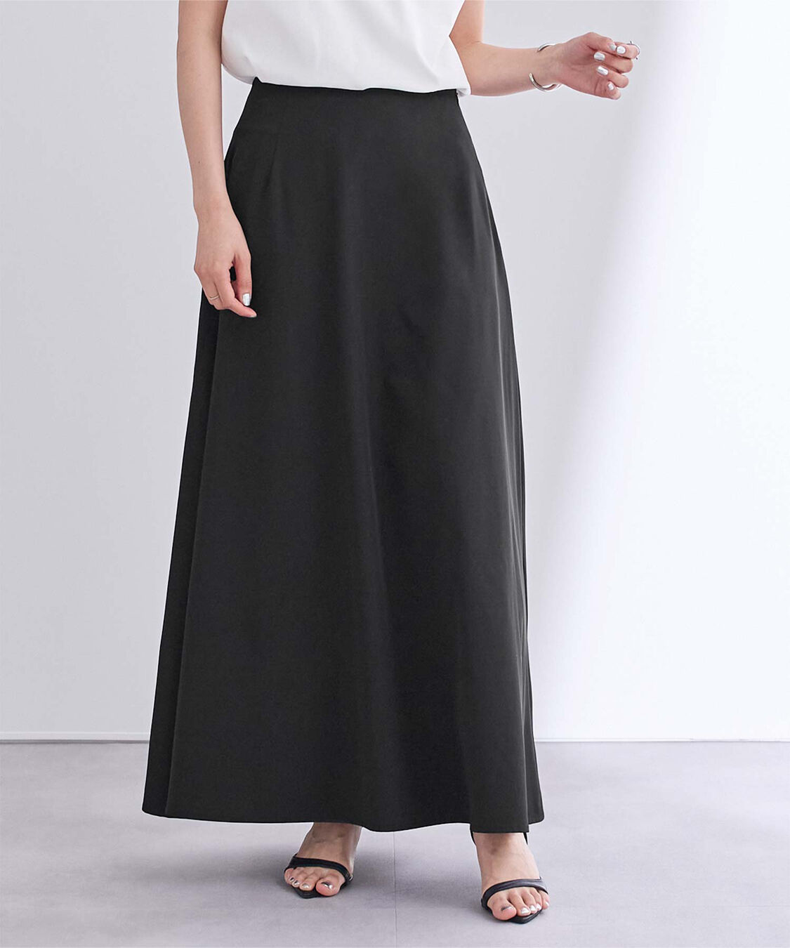 ur's「撥水フレアドレープスカート」|スカート|