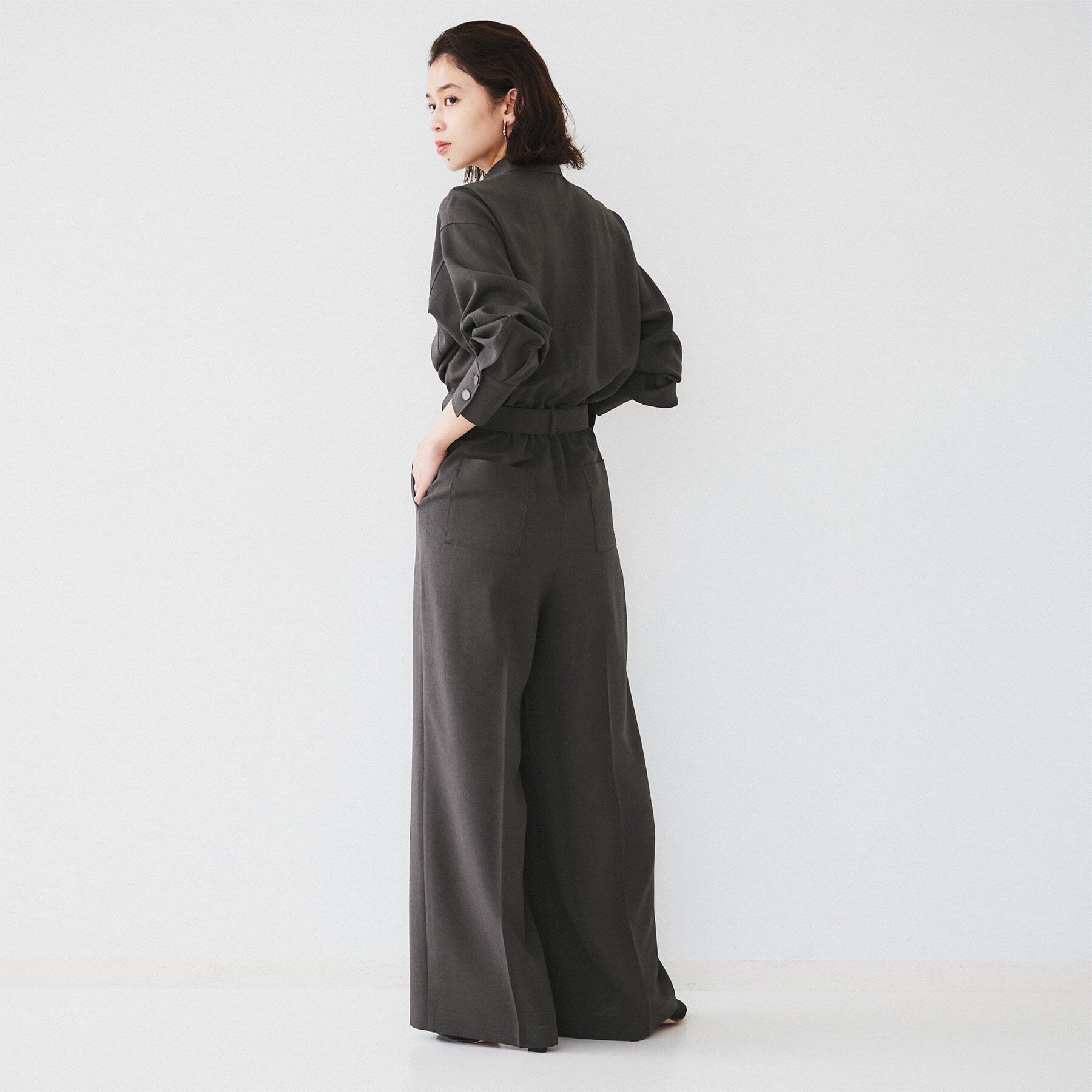 UNTITLED「【朝比奈 彩&times;Oggi&times;UNTITLED スペシャルコラボ】シャツカラーオールインワン」|オールインワン|