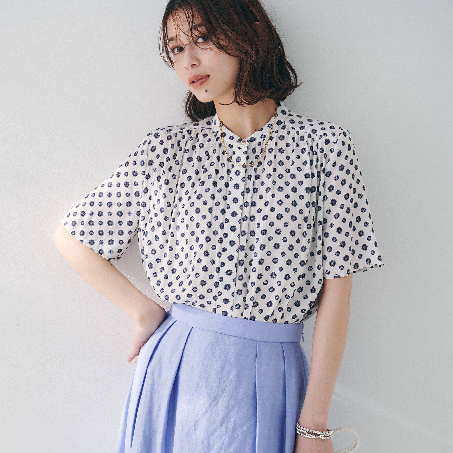UNTITLED「【セットアップ可能/オンオフ】小紋柄ブラウス」|シャツ・ブラウス|