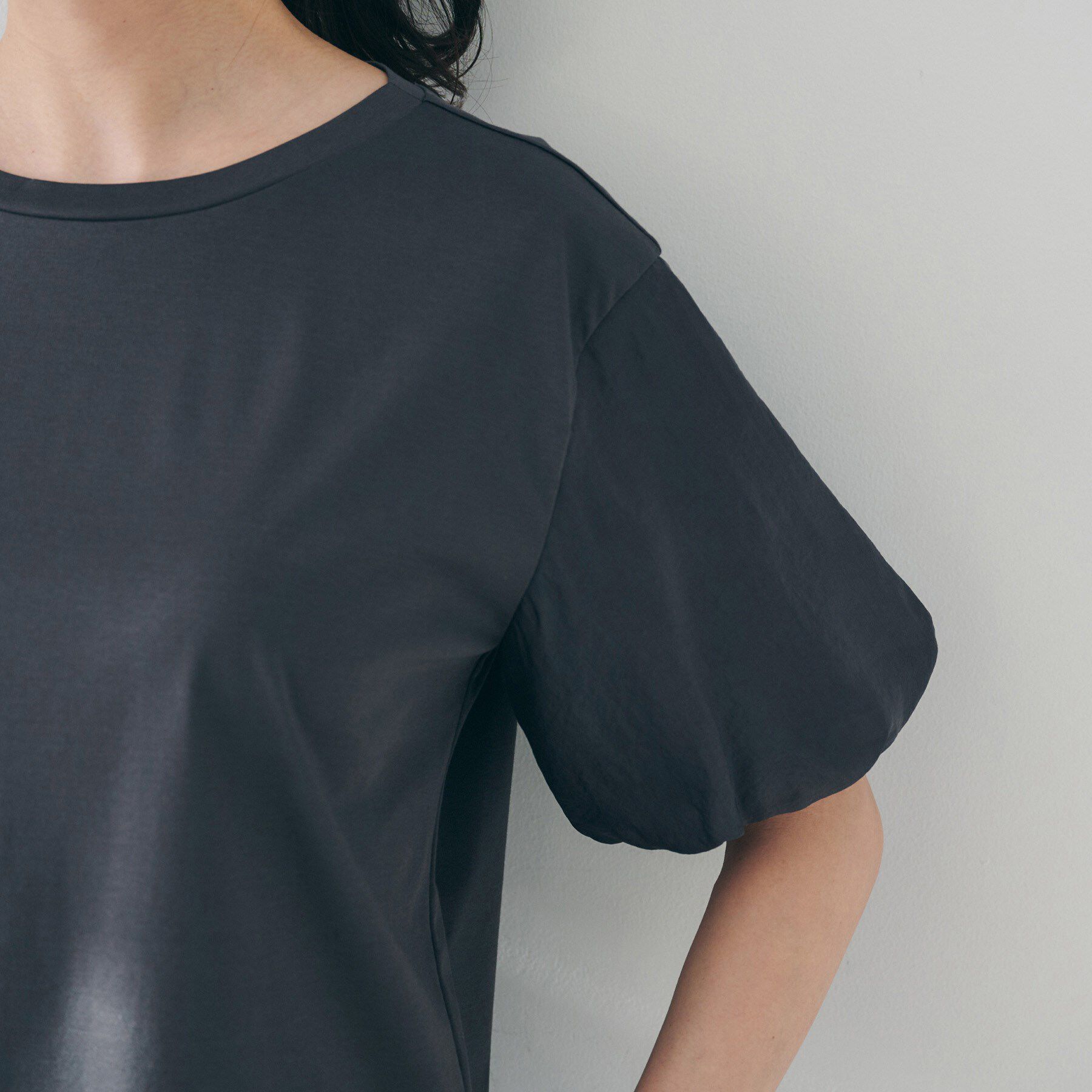 UNTITLED「【二の腕カバー/洗える】袖シアーバルーンプルオーバー」|Tシャツ・カットソー|