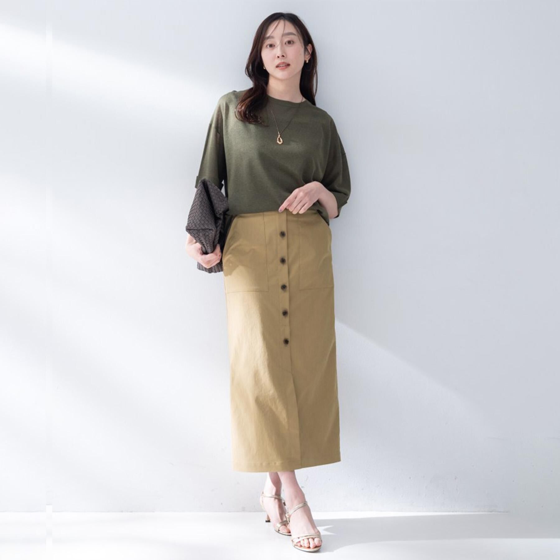 UNTITLED「【接触冷感/UVカット/吸水速乾/遮熱】ツイルボタンディティールスカート」|スカート|
