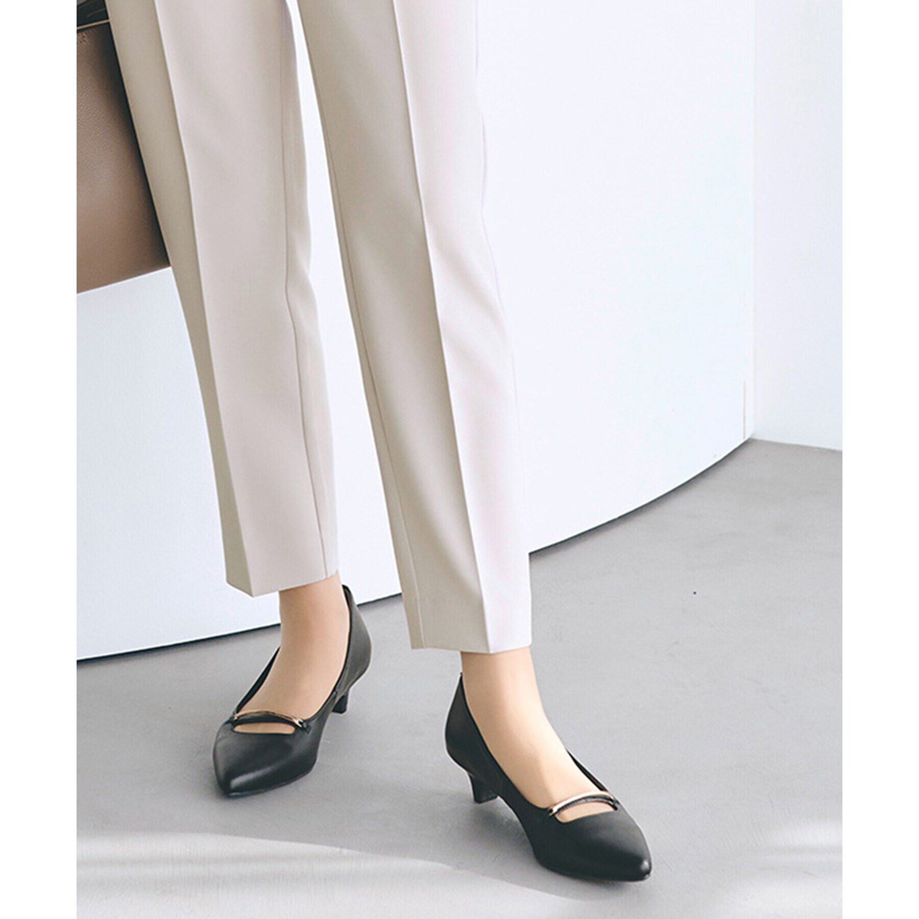 grove「メタルパーツスリットデザインパンプス【入卒対応可】」|パンプス|ブラック(019)