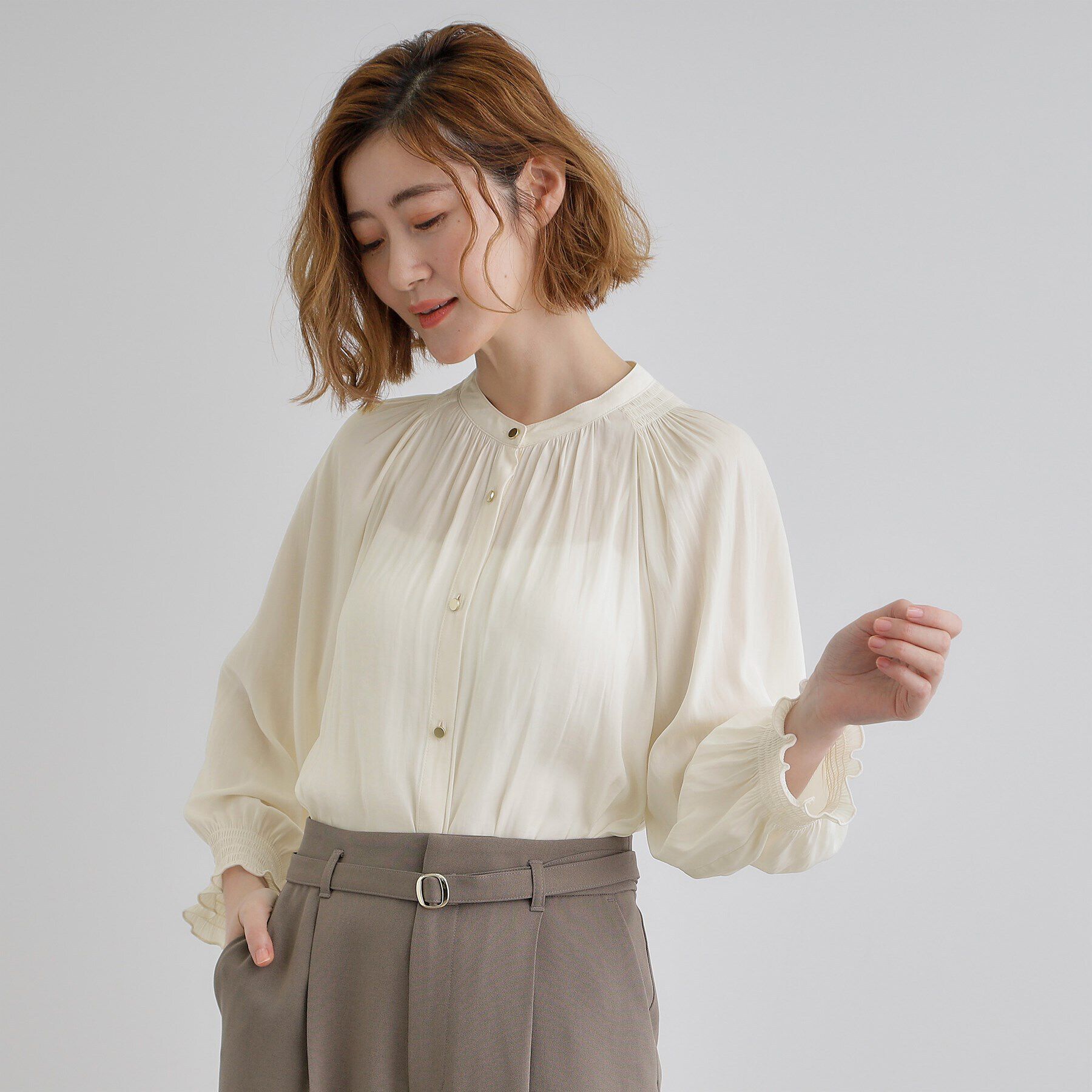 grove「【デイリーから特別な日まで】華やかさを纏うヴィンテージサテンブラウス」|シャツ・ブラウス|