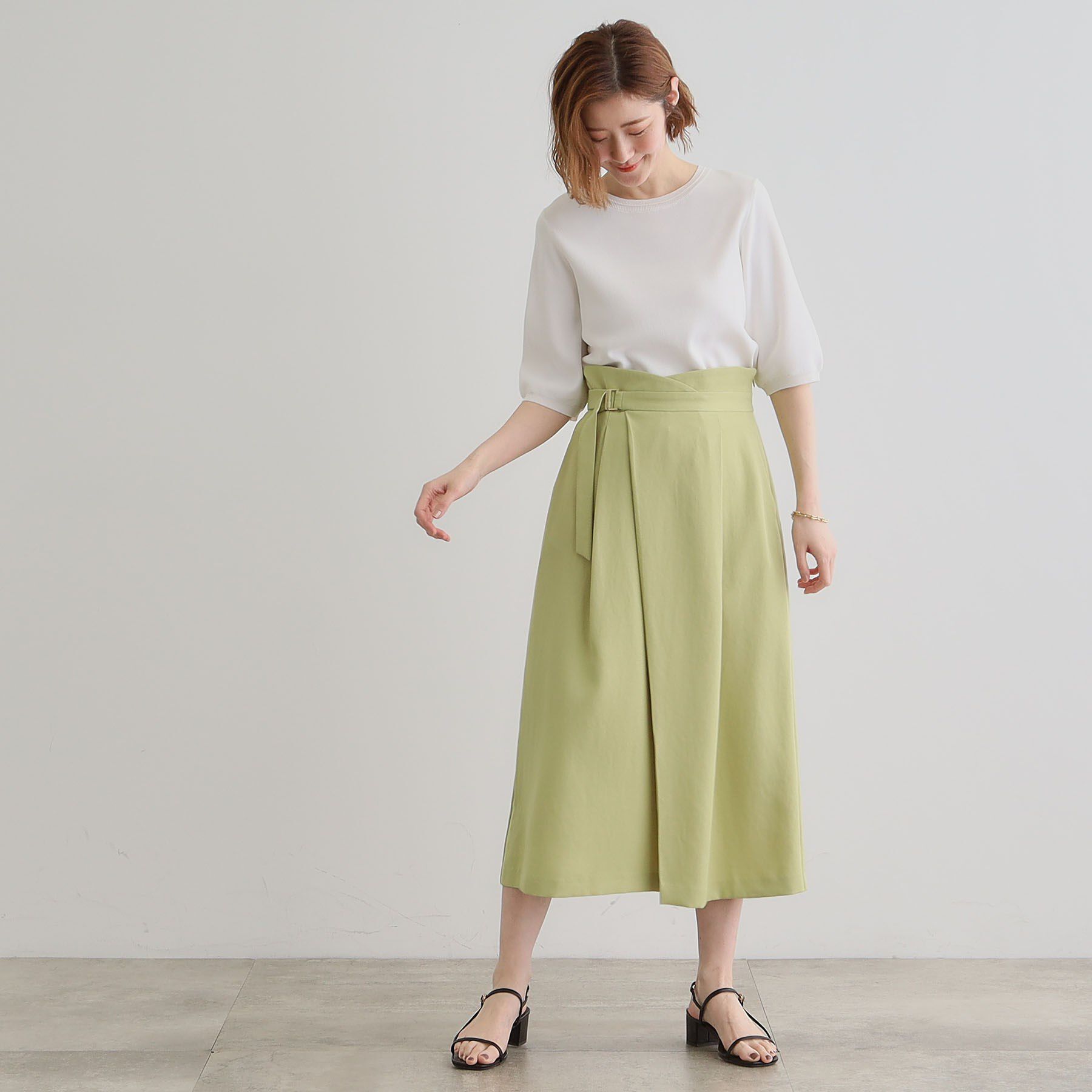 grove「エレガントに着こなすラップ風タックスカート」|スカート|